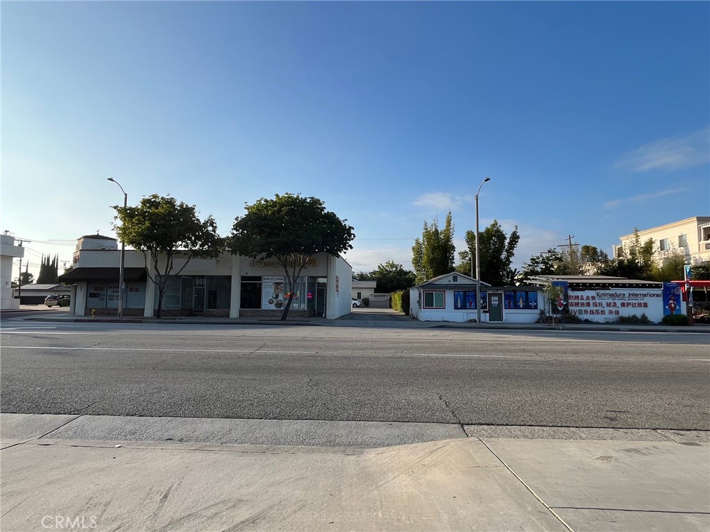 main property photo 2