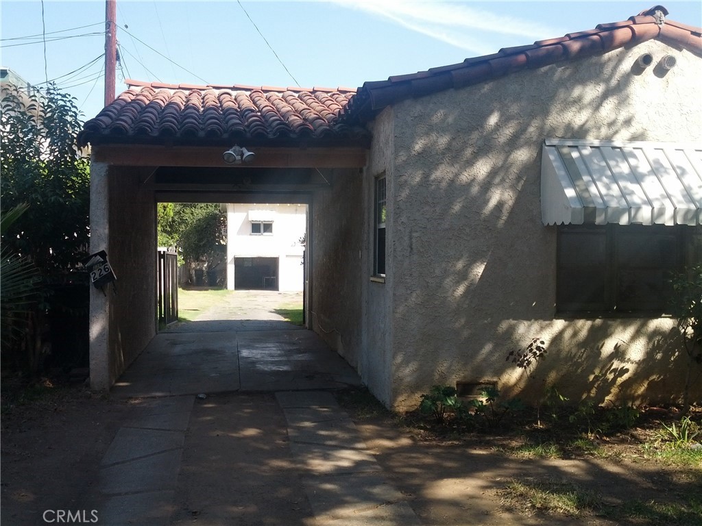 main property photo 9