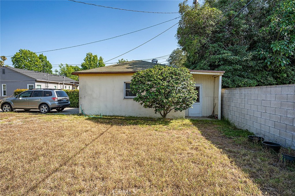 main property photo 32