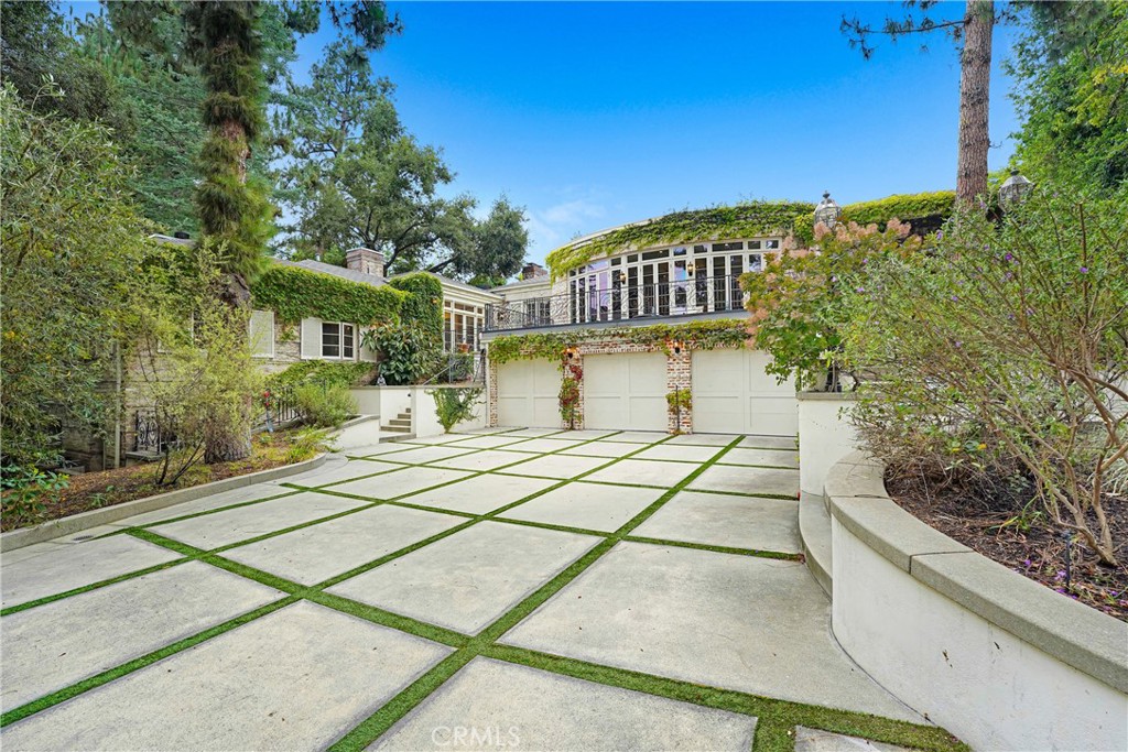 main property photo 57