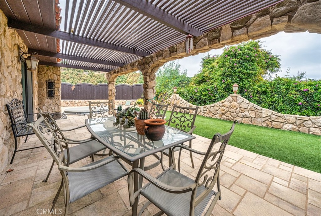 main property photo 22