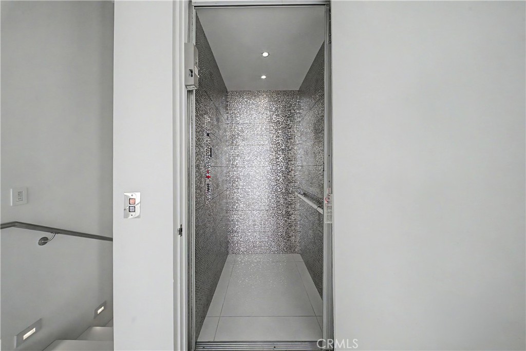 main property photo 61