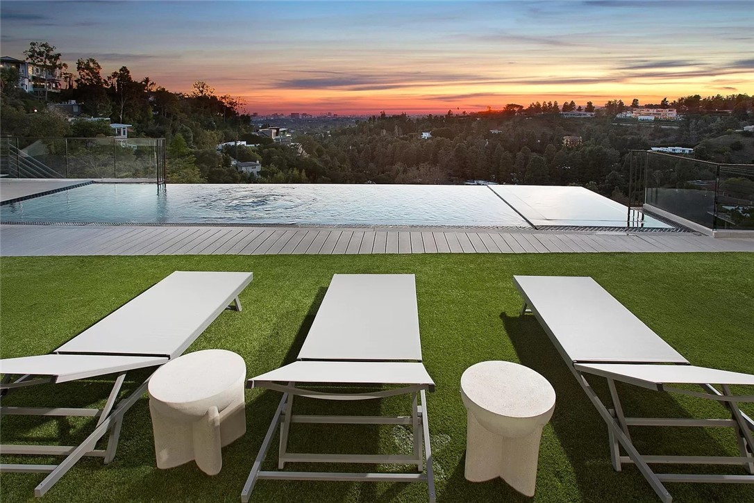 main property photo 66