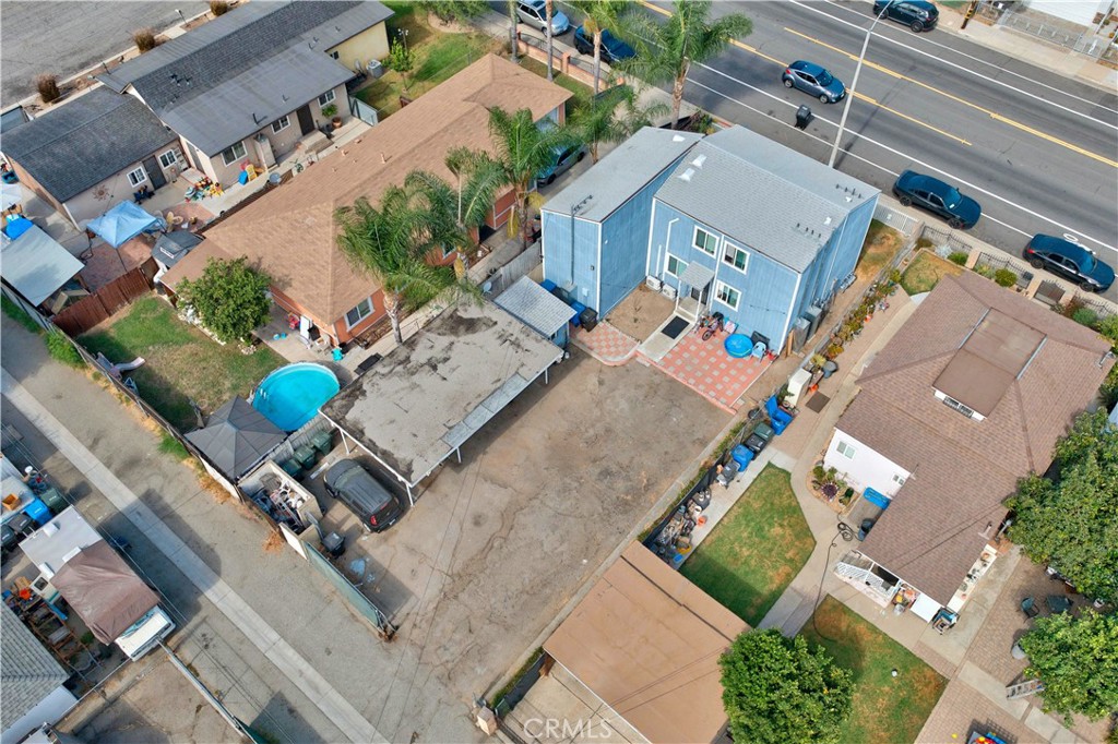 main property photo 41