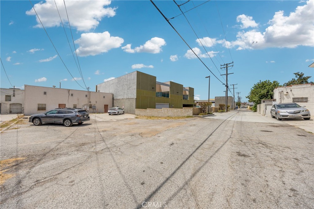 main property photo 38