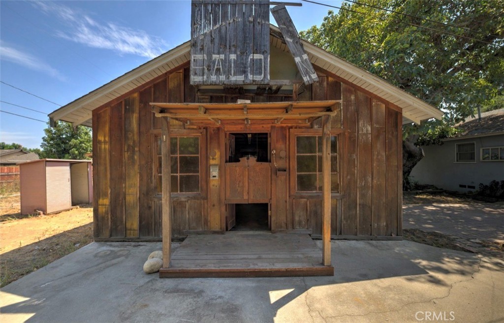 main property photo 16