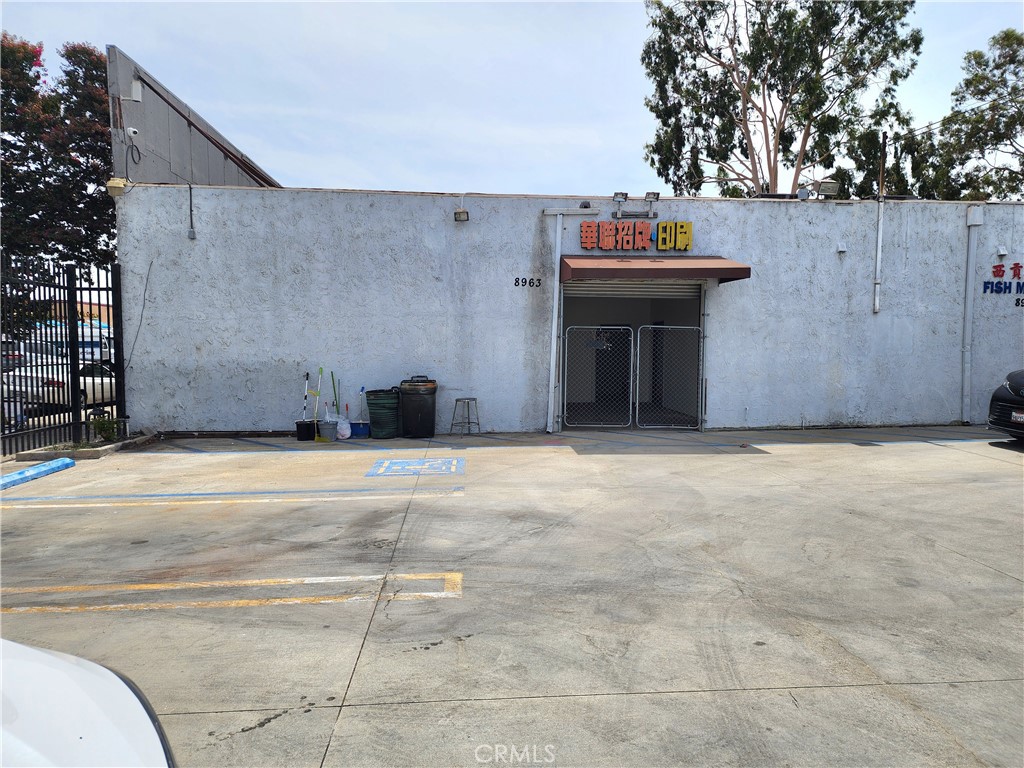 main property photo 23
