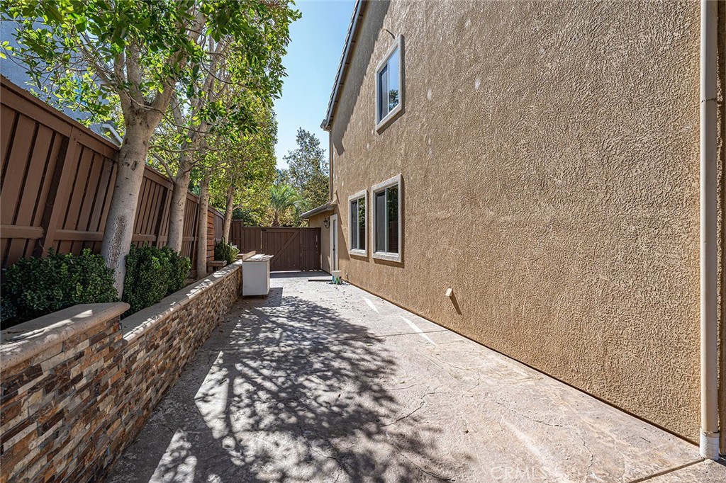 main property photo 48