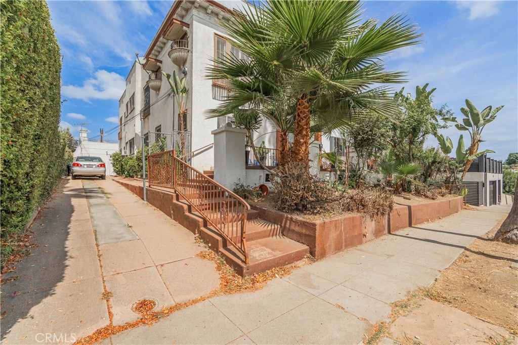 main property photo 39