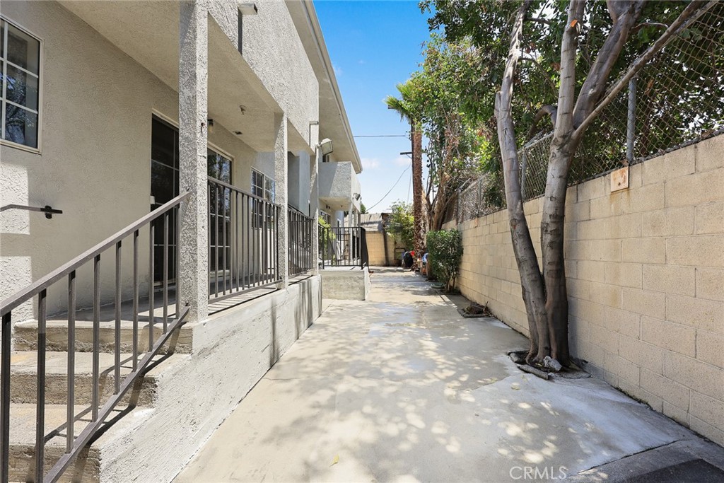 main property photo 48