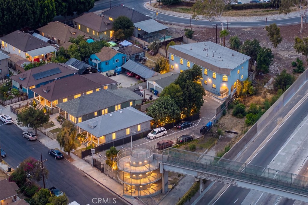 main property photo 5