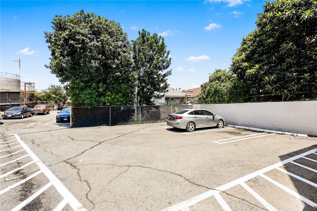 main property photo 50
