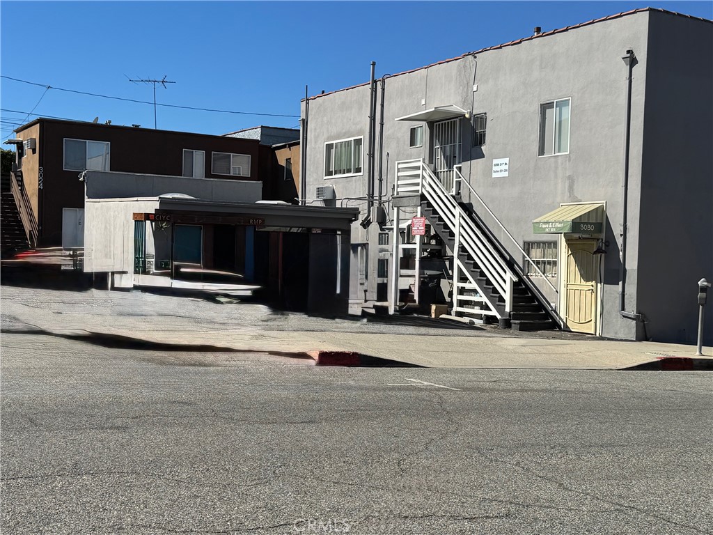 main property photo 3