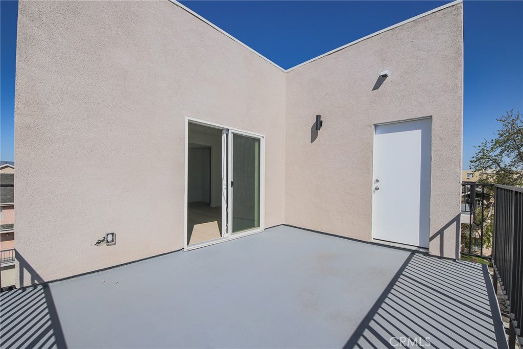 main property photo 74