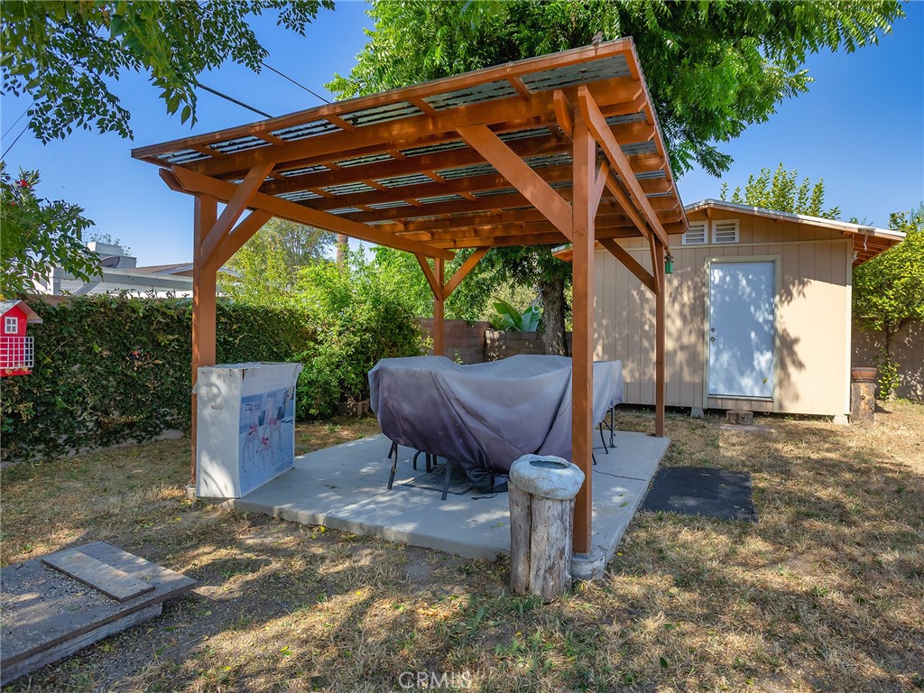 main property photo 27