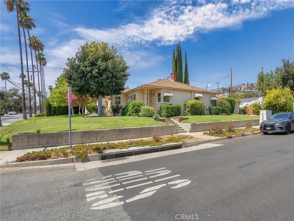 main property photo 38
