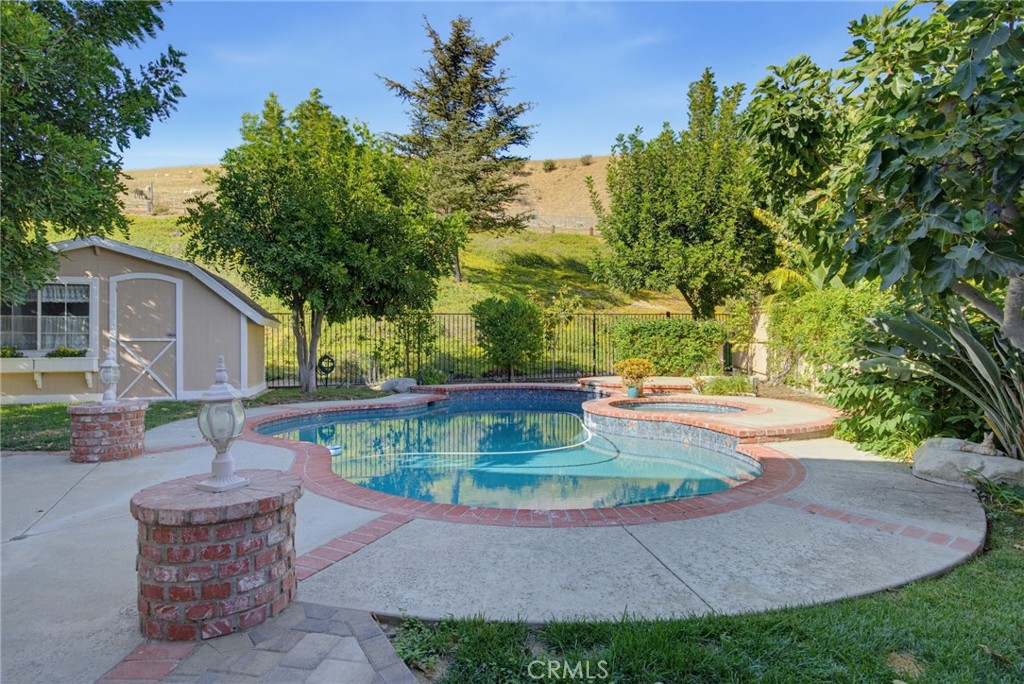 main property photo 50
