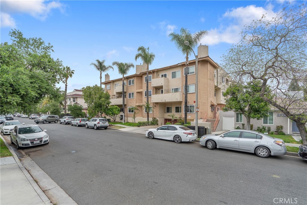 main property photo 29