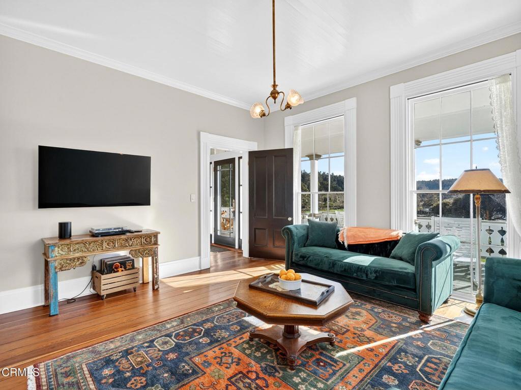 main property photo 12