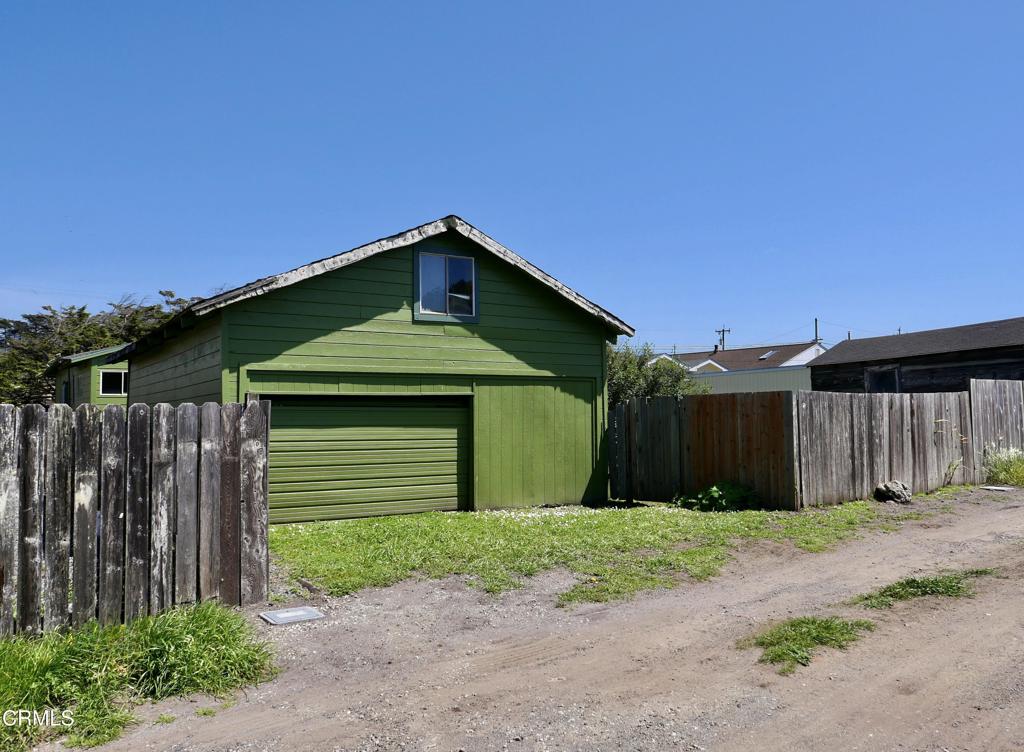 main property photo 20