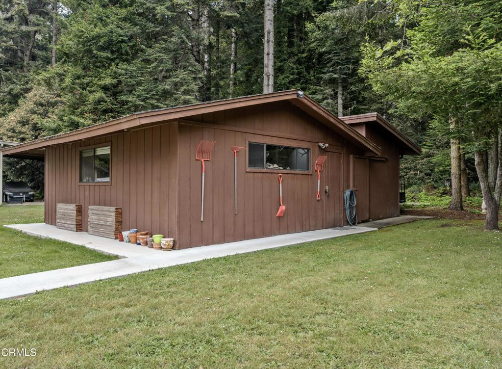 main property photo 28