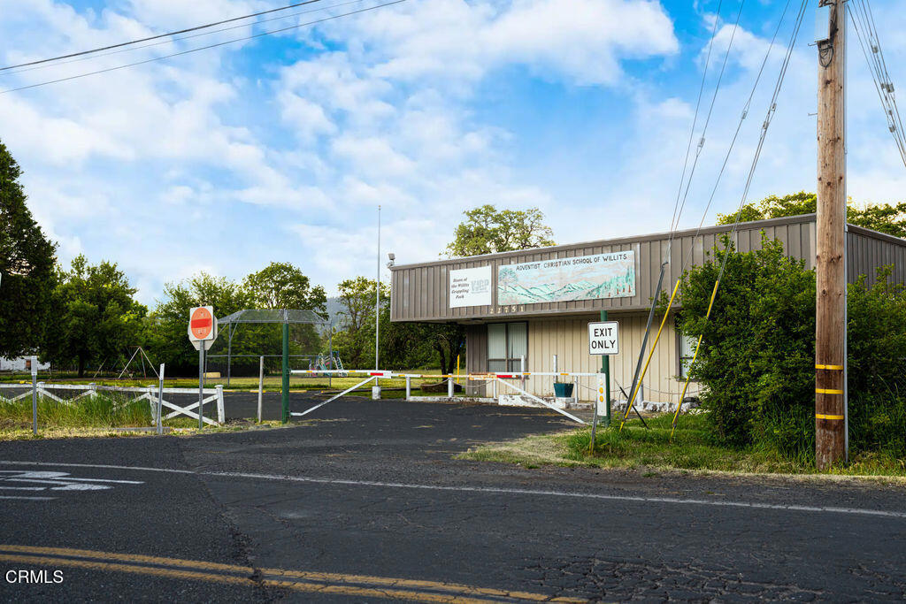 main property photo 34