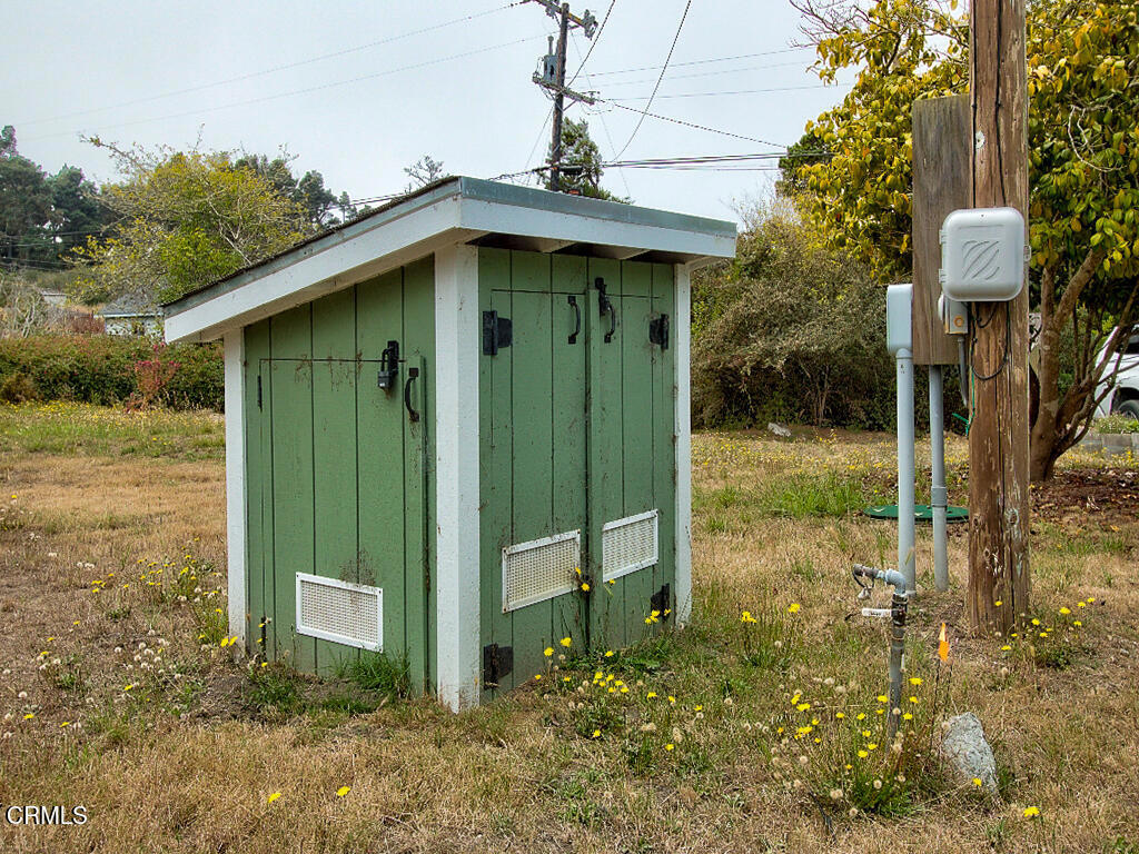 main property photo 40