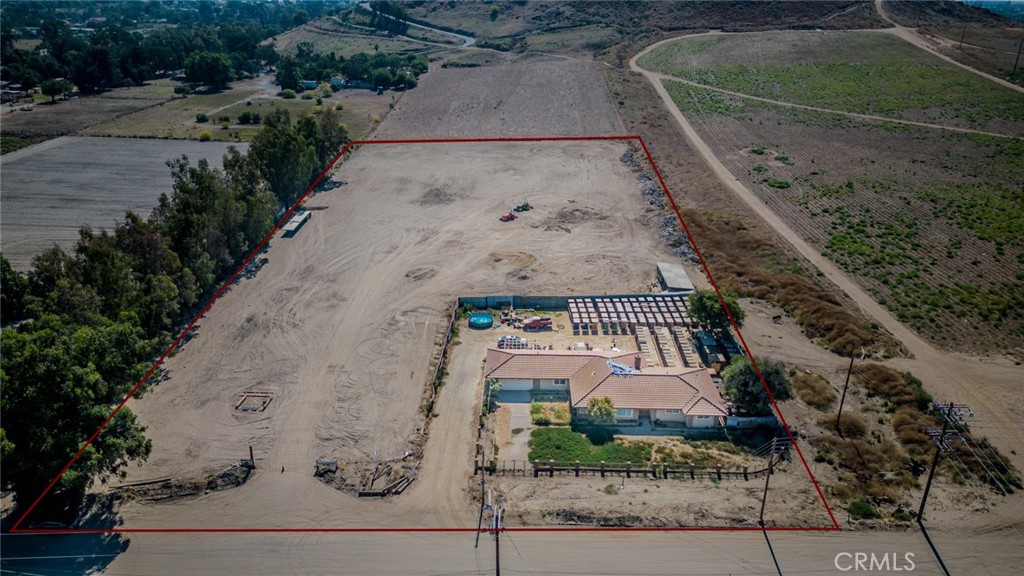 main property photo 14