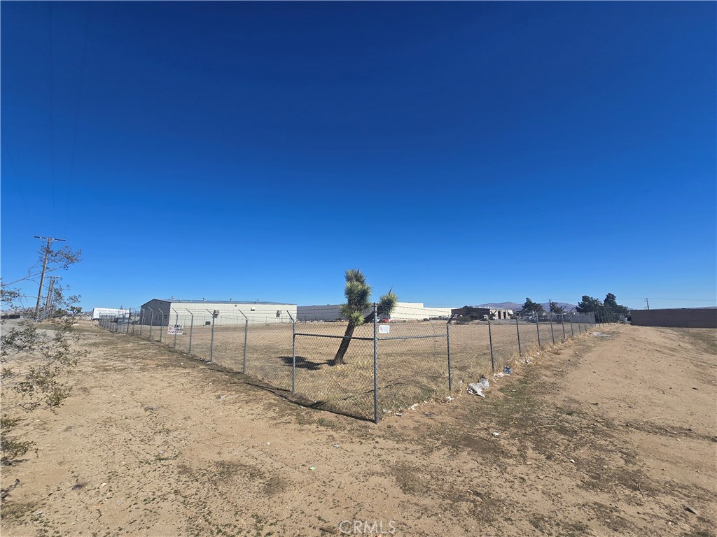 main property photo 4