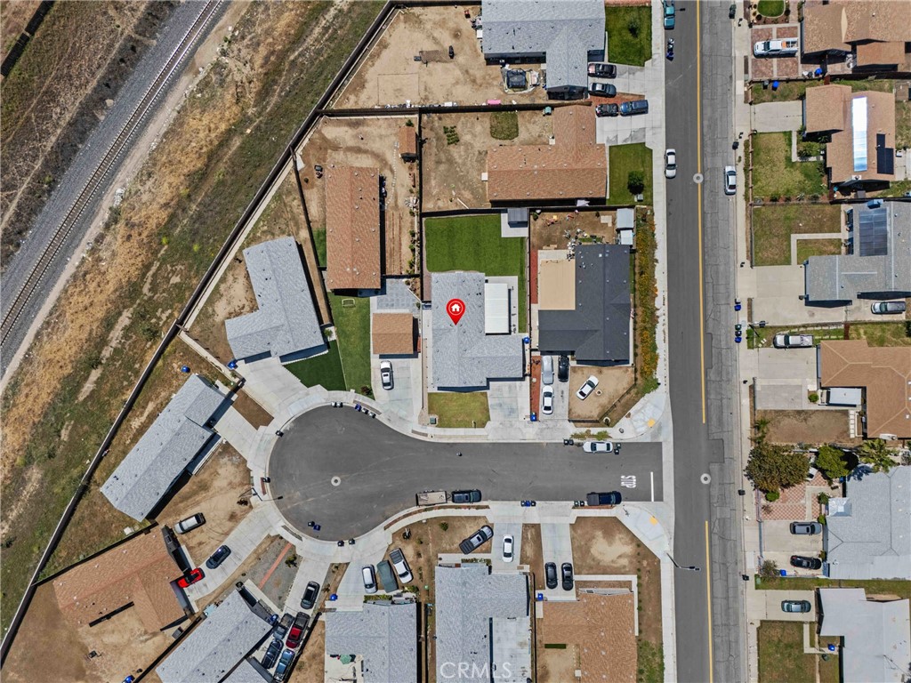 main property photo 37
