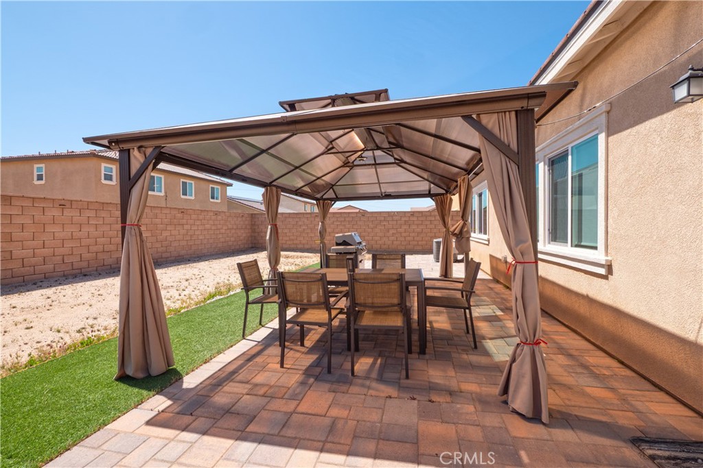 main property photo 33