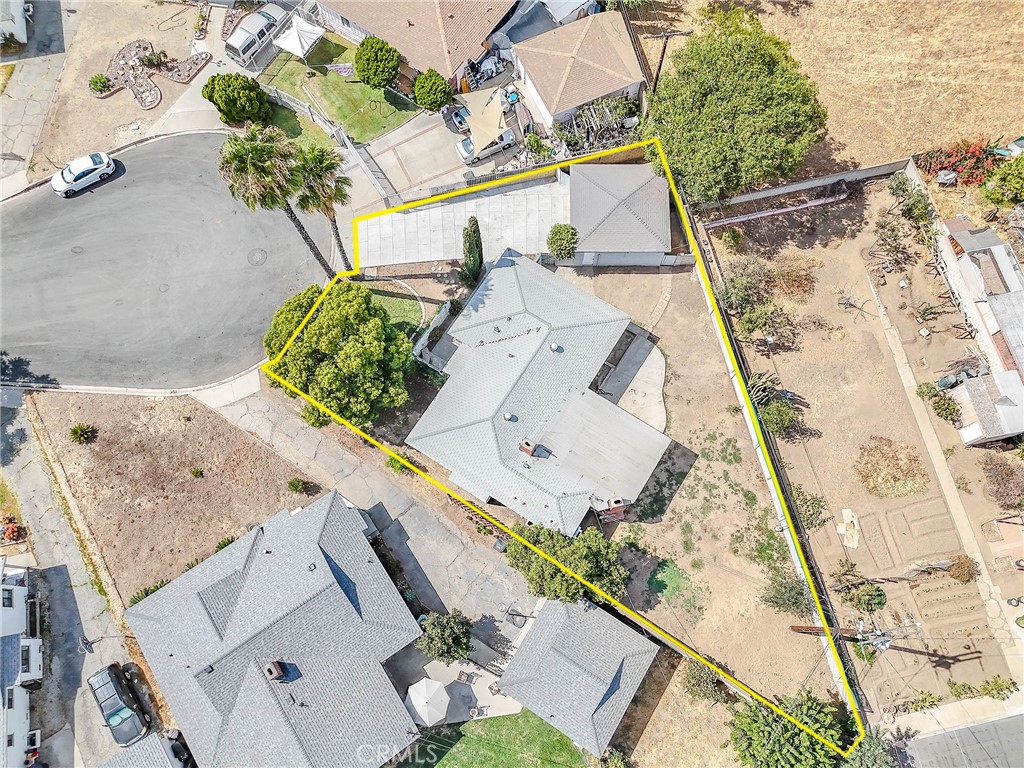 main property photo 26