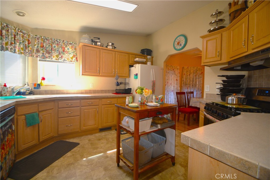 main property photo 5