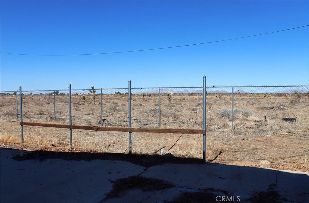 main property photo 17
