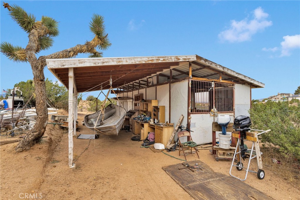 main property photo 17