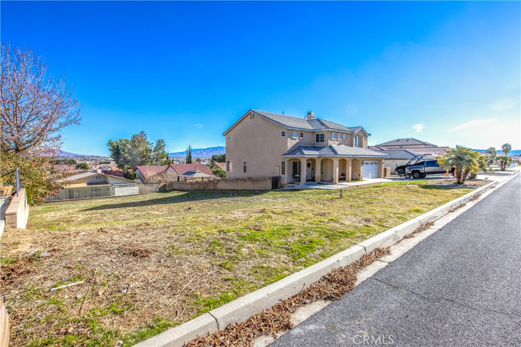 main property photo 2