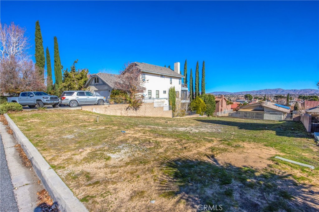 main property photo 3