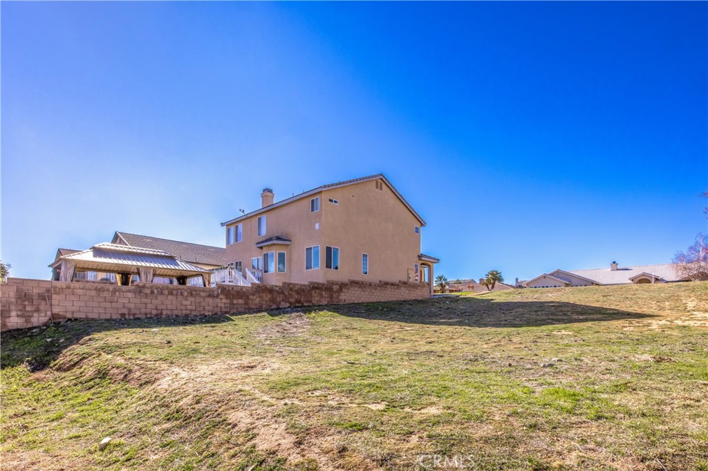 main property photo 5