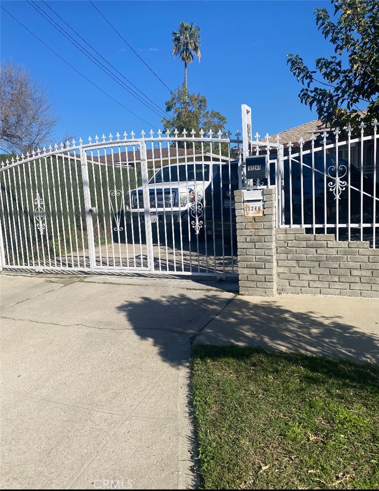 main property photo 18