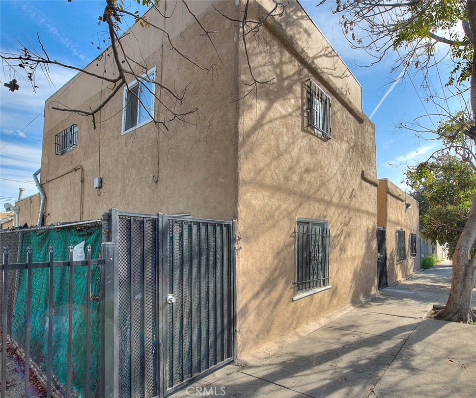 main property photo 16