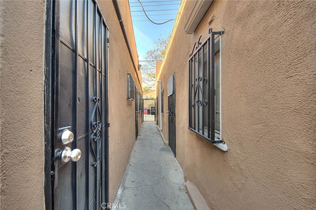main property photo 23