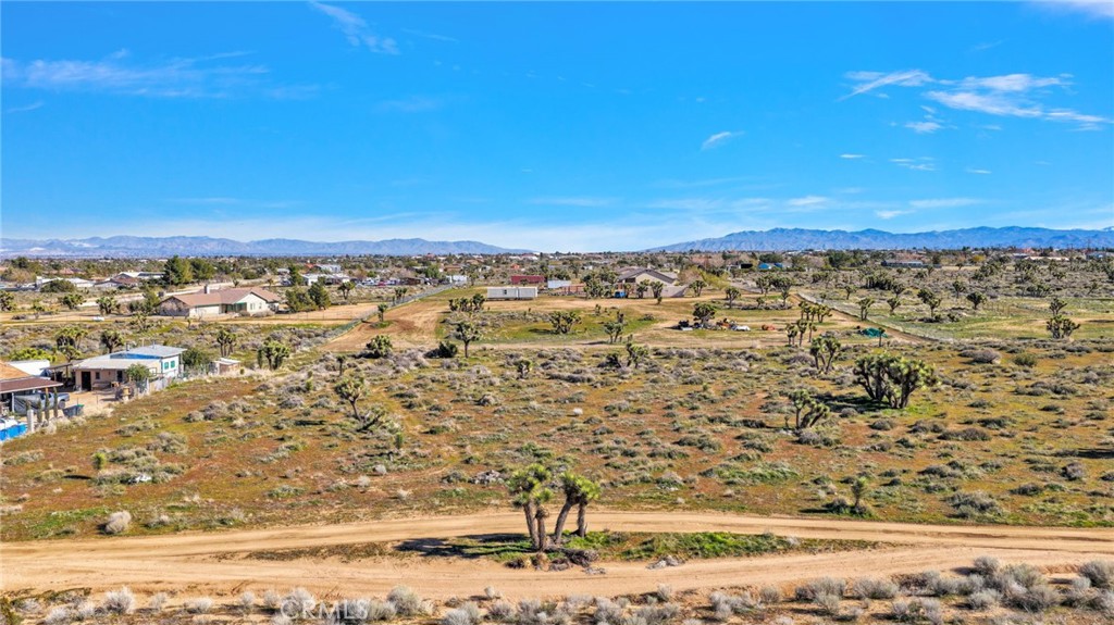 main property photo 9