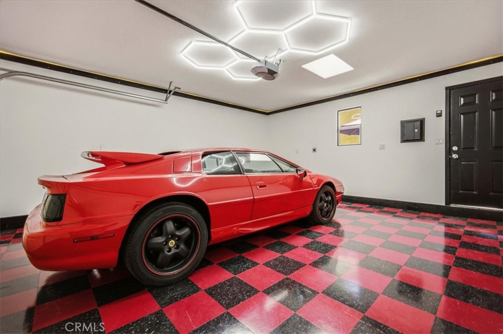 main property photo 50