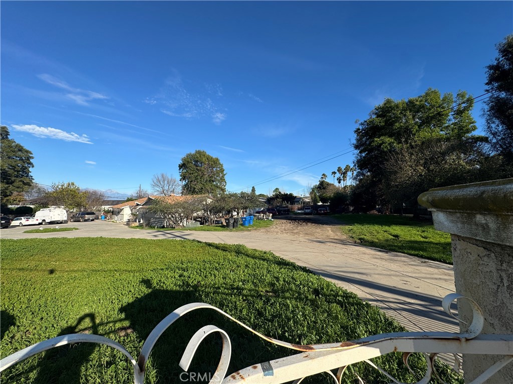 main property photo 6