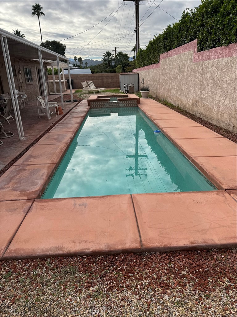 main property photo 10
