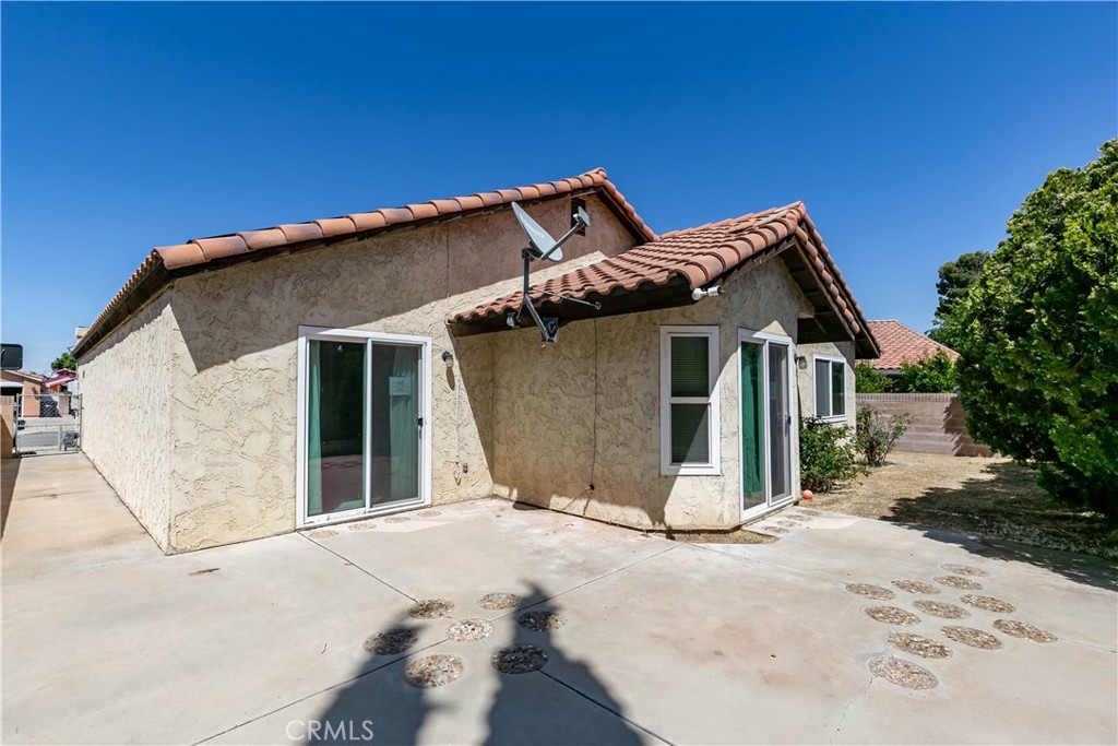main property photo 5