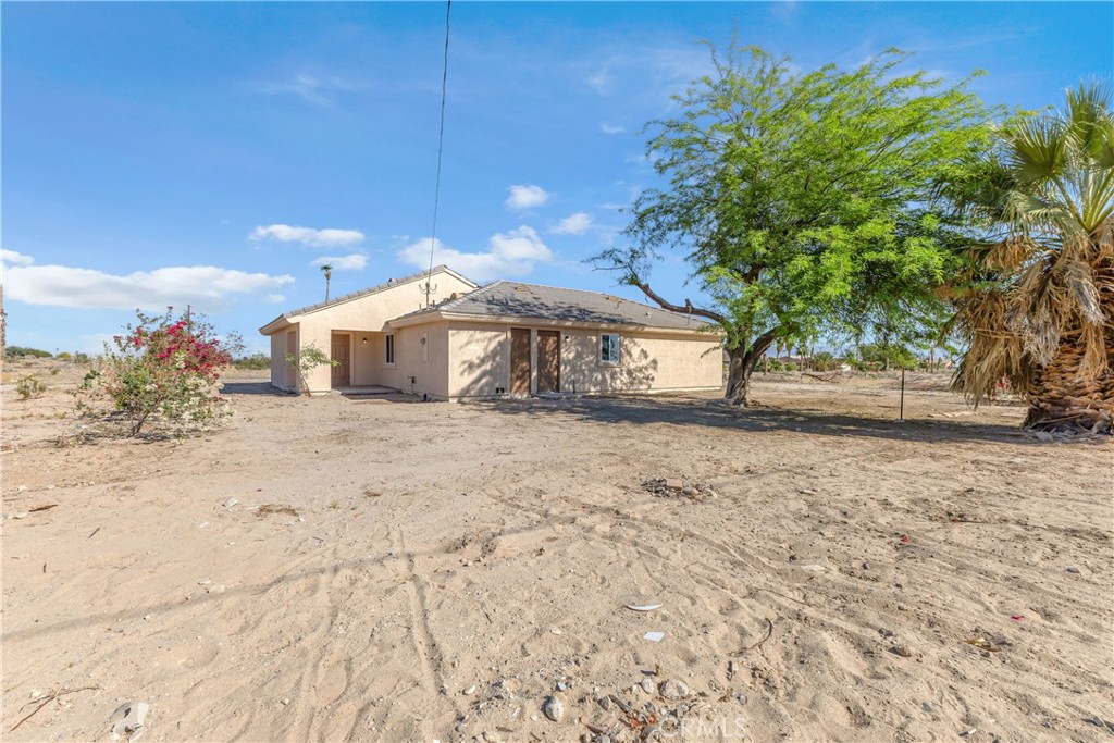 main property photo 27