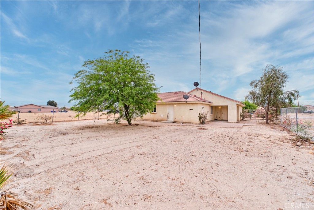 main property photo 25
