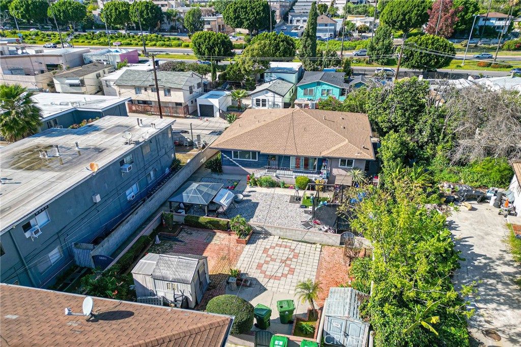 main property photo 32