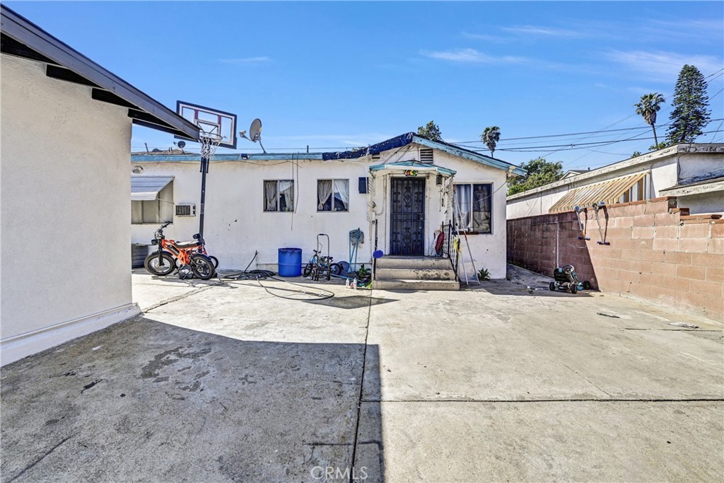 main property photo 18